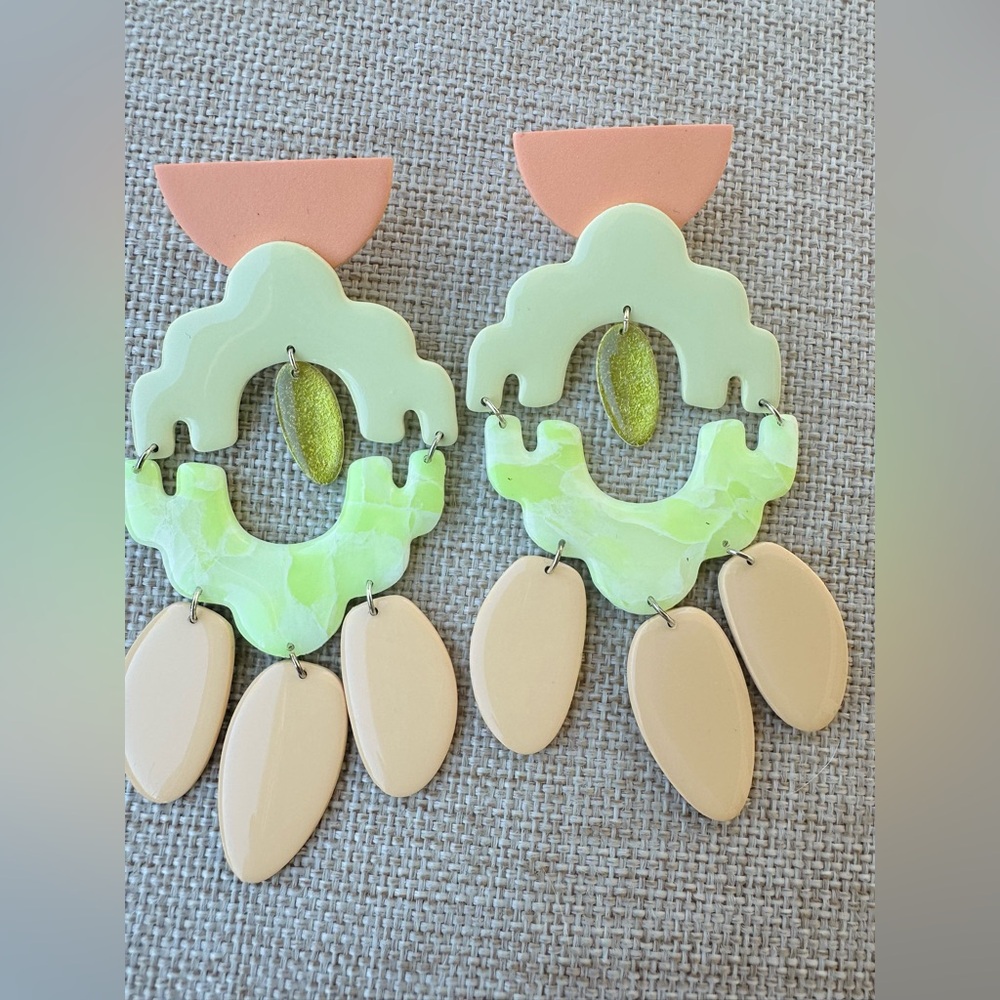 ✨Handmade Polymer Clay Earrings ✨ - Picture 3 of 4
